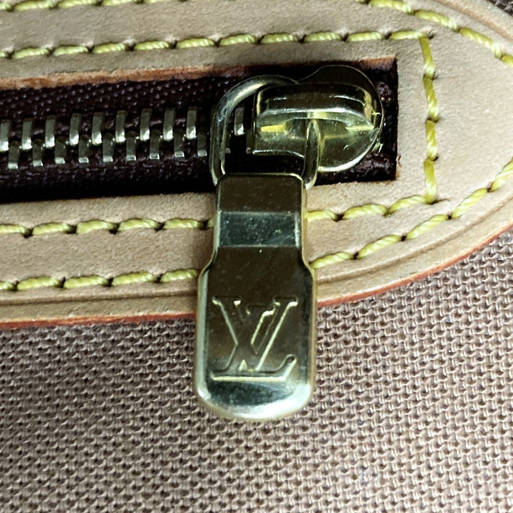 LOUIS VUITTON ルイ・ヴィトン 
 ソローニュ  M42250 ショルダーバッグ 
PVC ブラウン