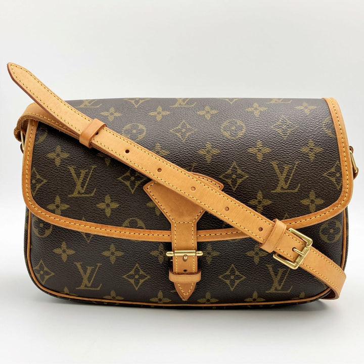 LOUIS VUITTON ルイ・ヴィトン 
 ソローニュ  M42250 ショルダーバッグ 
PVC ブラウン