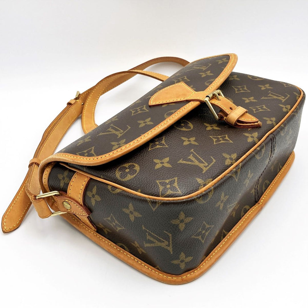 LOUIS VUITTON ルイ・ヴィトン 
 ソローニュ  M42250 ショルダーバッグ 
PVC ブラウン