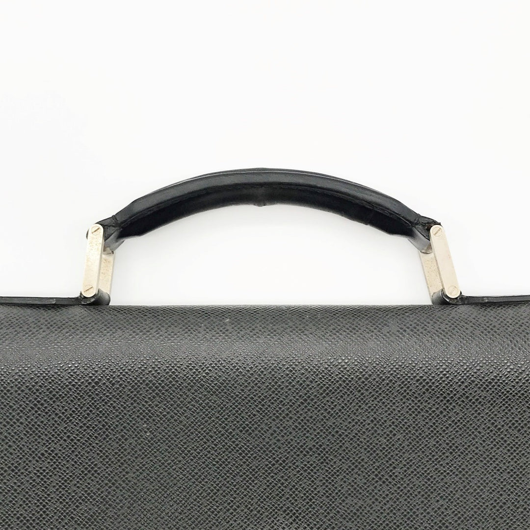 LOUIS VUITTON ルイ・ヴィトン 
 タイガ アルドワーズ M32762 ビジネスバッグ 
PVC ブラック