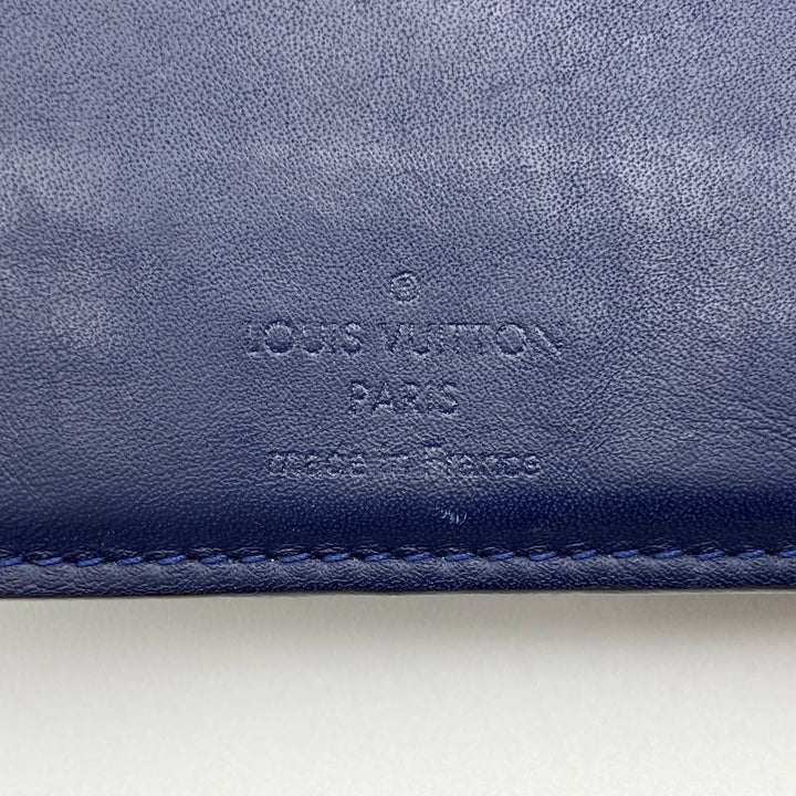 LOUIS VUITTON ルイ・ヴィトン 
 Vシグネチャー ポルトフォイユ ミュルティプル M61169 二つ折り財布 
PVC ブラウン