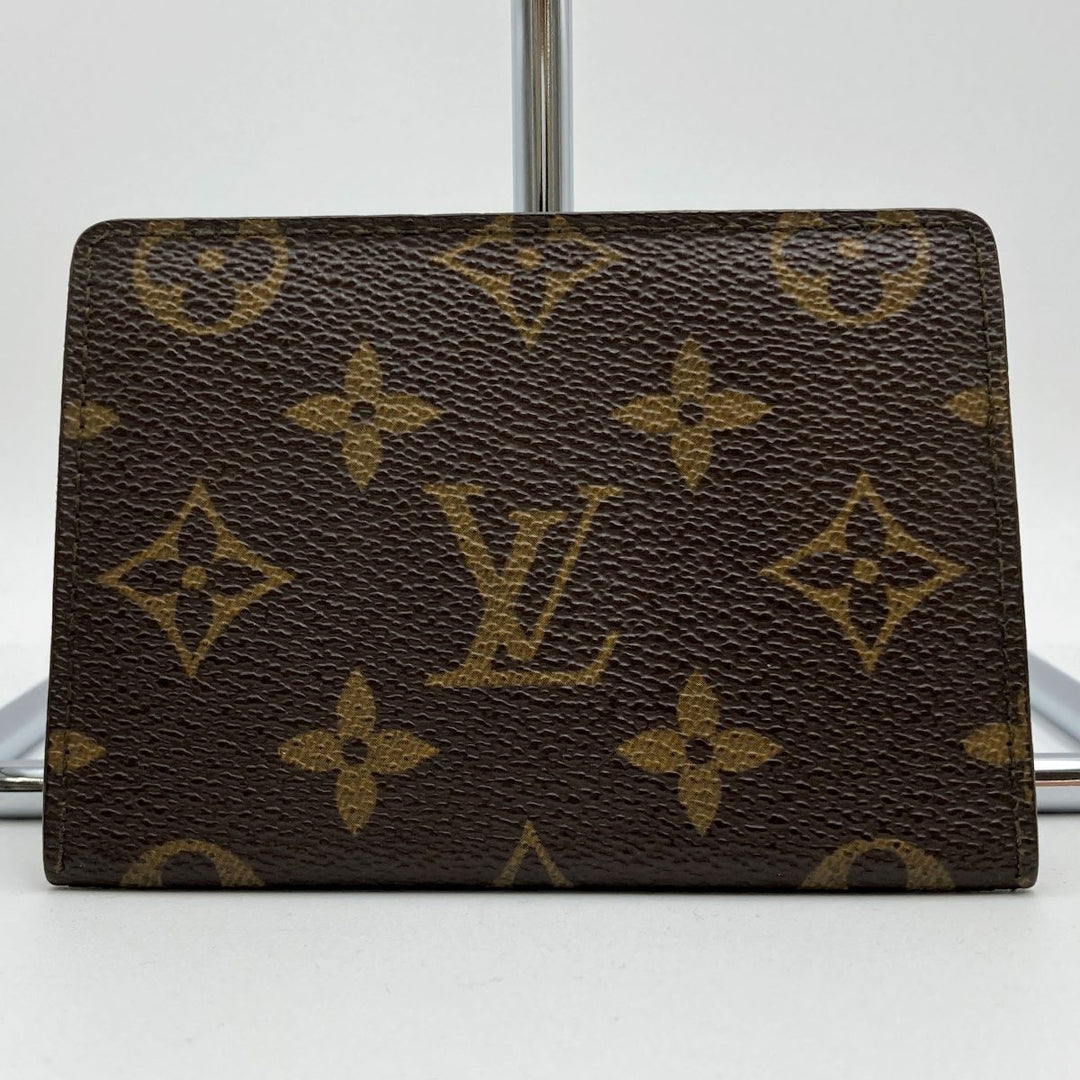 LOUIS VUITTON ルイ・ヴィトン 
 ポルト2カルト ヴェルティカル M60533 パスケース 
PVC ブラウン