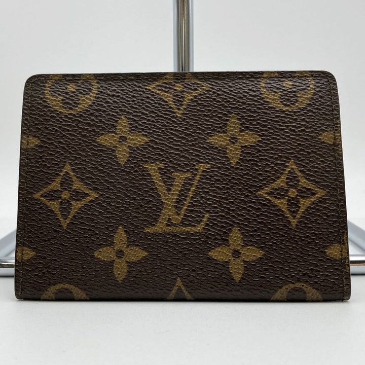 LOUIS VUITTON ルイ・ヴィトン 
 ポルト2カルト ヴェルティカル M60533 パスケース 
PVC ブラウン