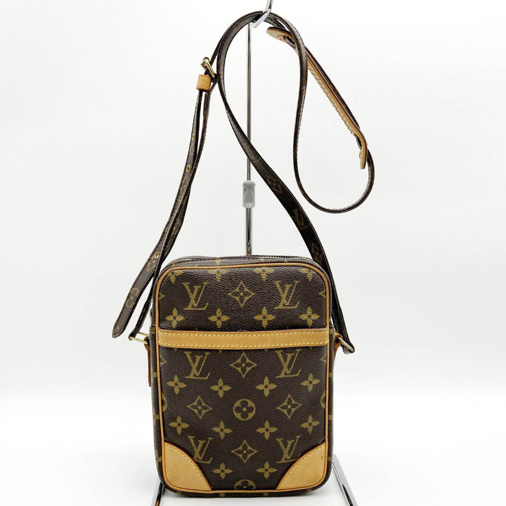 LOUIS VUITTON ルイ・ヴィトン 
 ダヌーブ M45266 ショルダーバッグ 
PVC ブラウン