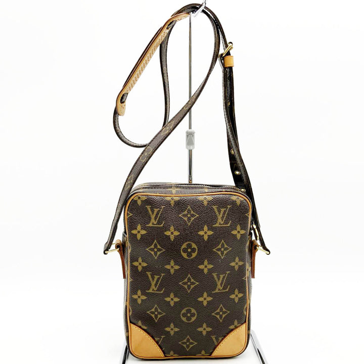 LOUIS VUITTON ルイ・ヴィトン 
 ダヌーブ M45266 ショルダーバッグ 
PVC ブラウン