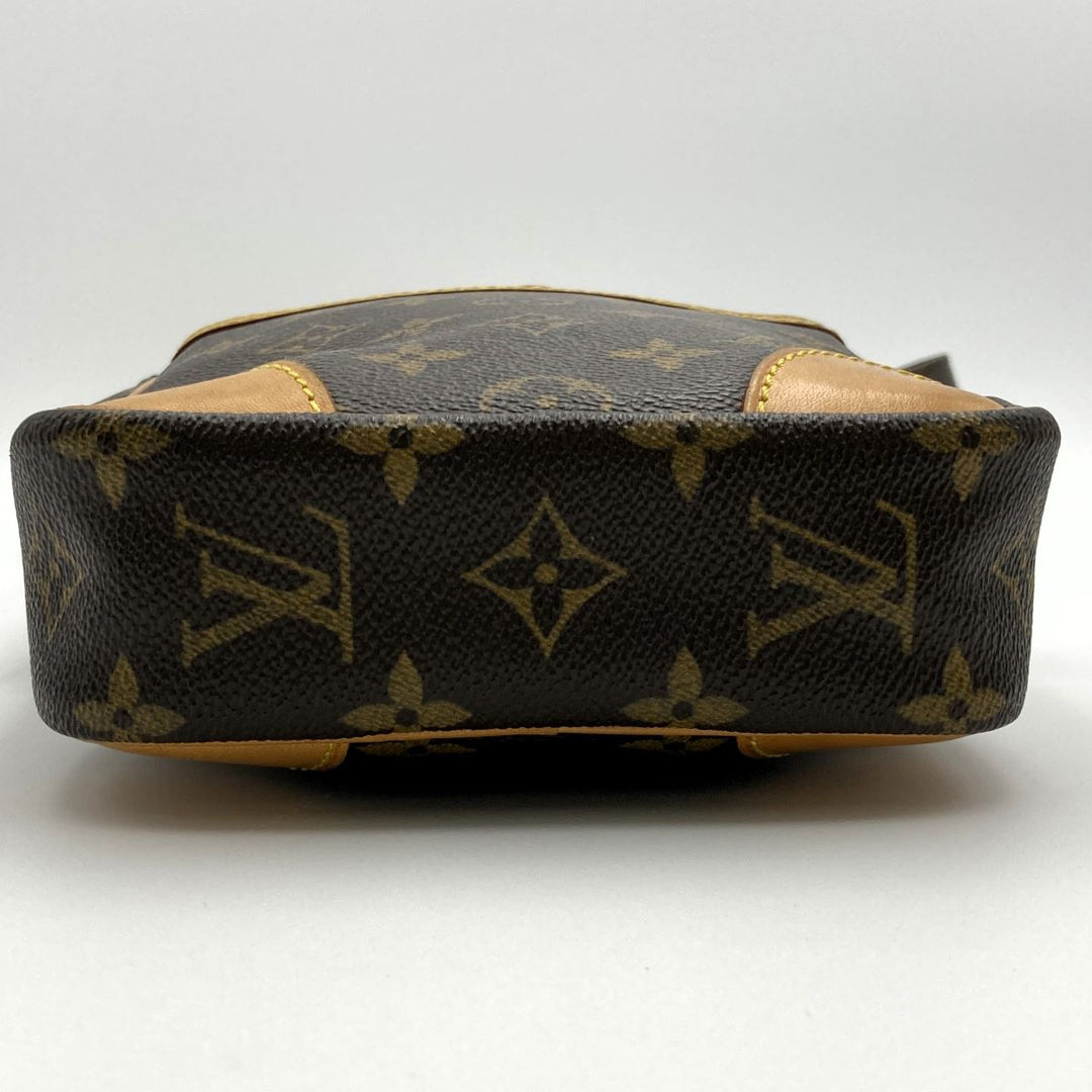 LOUIS VUITTON ルイ・ヴィトン 
 ダヌーブ M45266 ショルダーバッグ 
PVC ブラウン