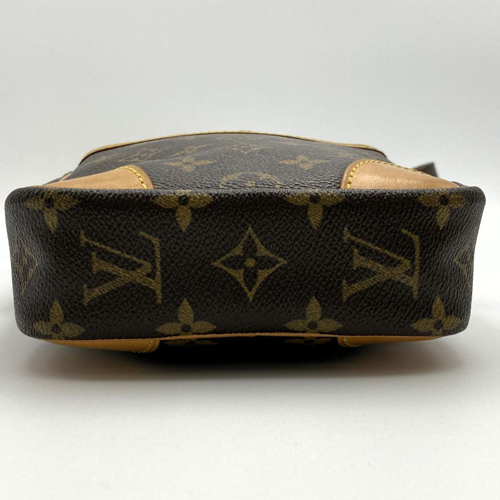 LOUIS VUITTON ルイ・ヴィトン 
 ダヌーブ M45266 ショルダーバッグ 
PVC ブラウン