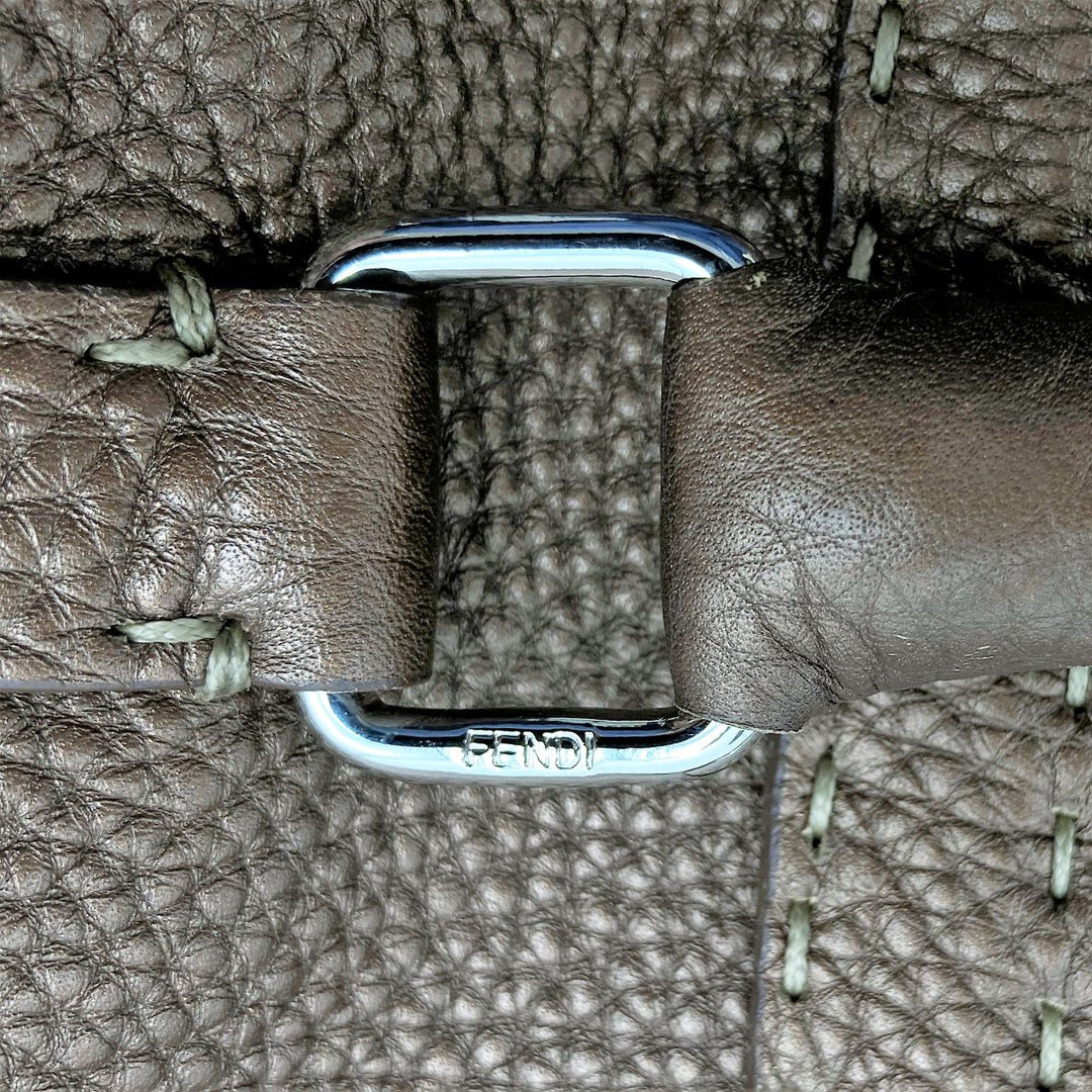 FENDI フェンディ 
 8BR547 トートバッグ 
レザー ブラウン