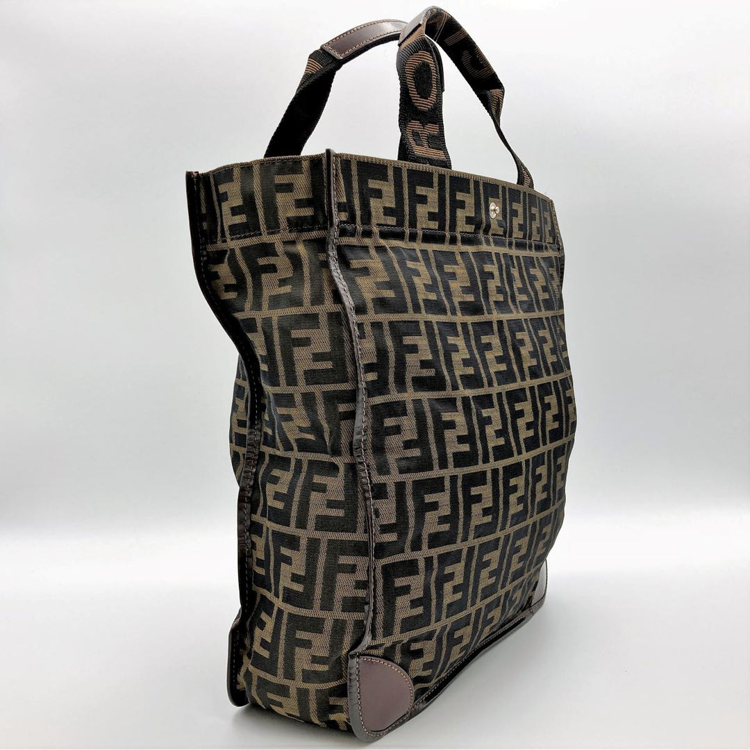 FENDI フェンディ 
 2321 26555 トートバッグ 
ナイロン ブラウン