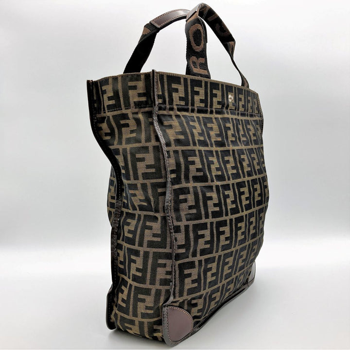 FENDI フェンディ 
 2321 26555 トートバッグ 
ナイロン ブラウン