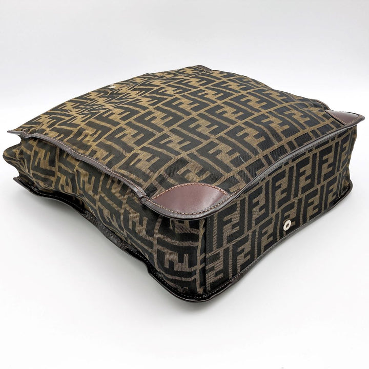 FENDI フェンディ 
 2321 26555 トートバッグ 
ナイロン ブラウン