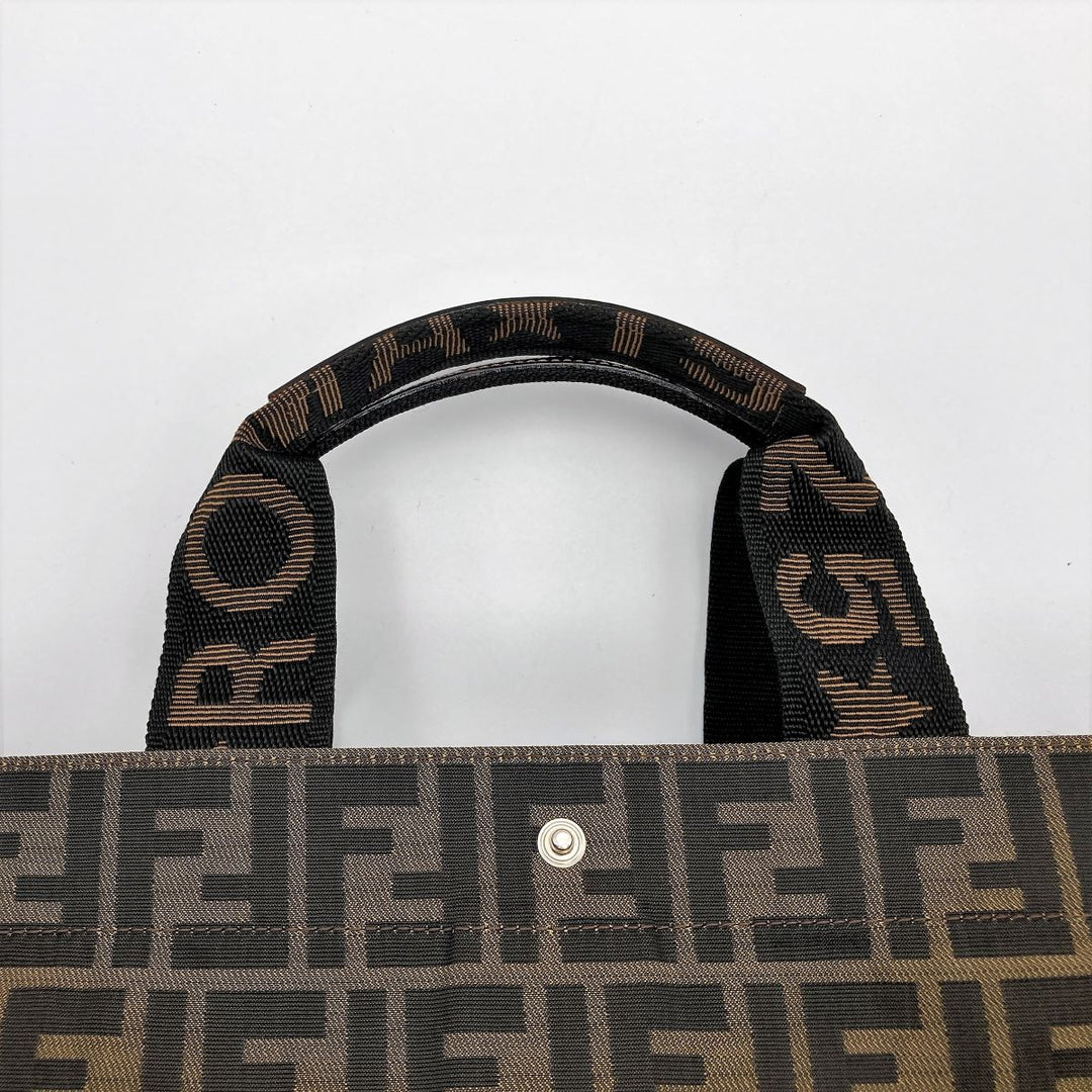 FENDI フェンディ 
 2321 26555 トートバッグ 
ナイロン ブラウン