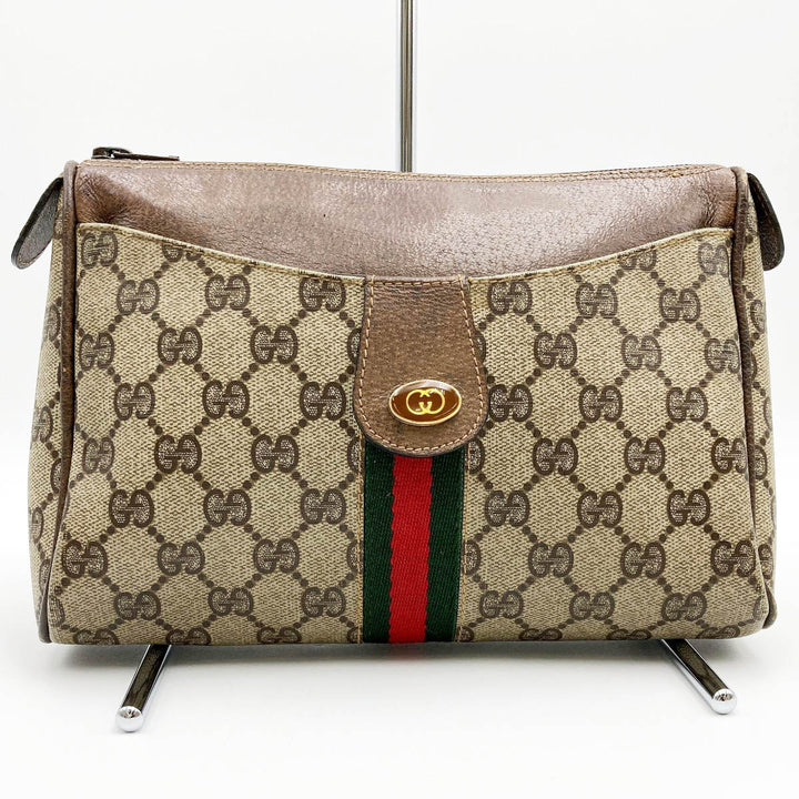 GUCCI グッチ 
 067 クラッチバッグ 
GGスプリームキャンバス ブラウン