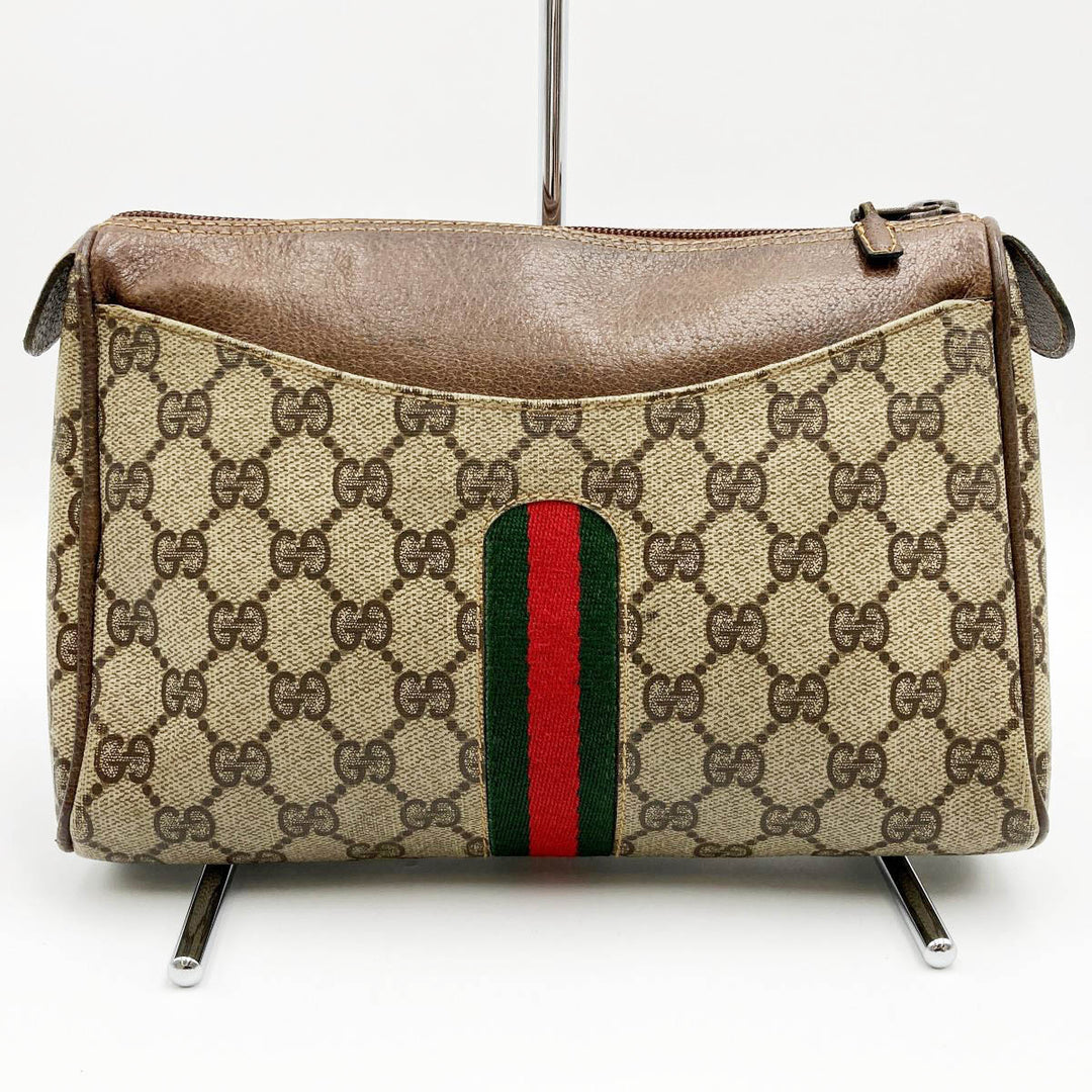 GUCCI グッチ 
 067 クラッチバッグ 
GGスプリームキャンバス ブラウン