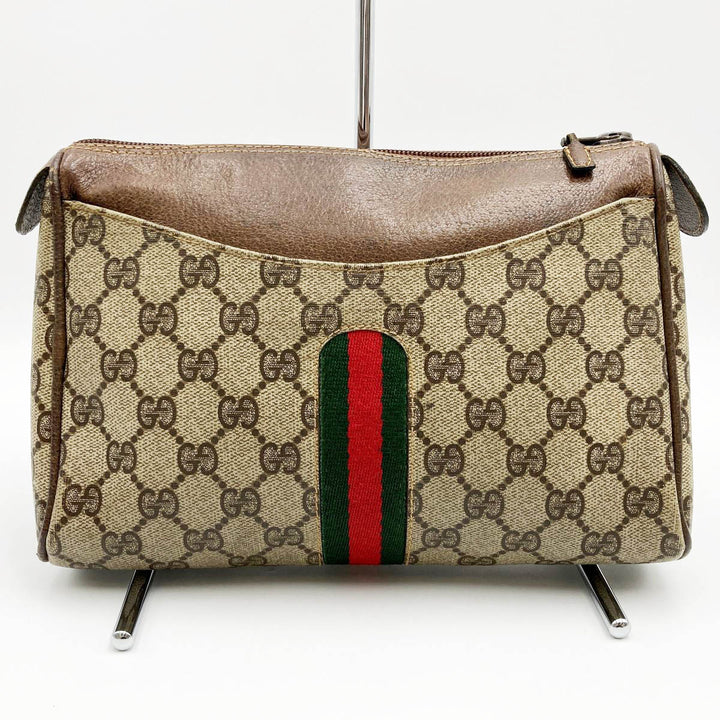 GUCCI グッチ 
 067 クラッチバッグ 
GGスプリームキャンバス ブラウン
