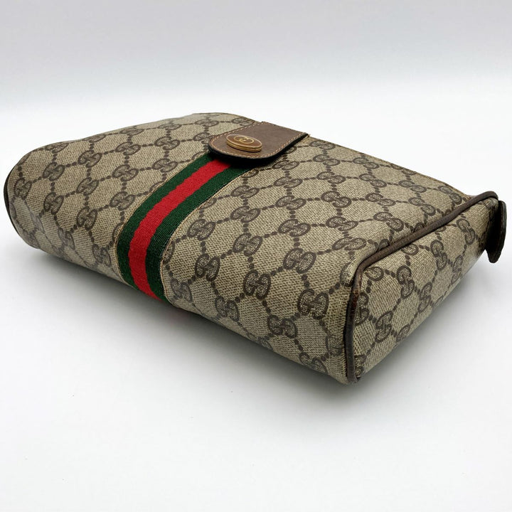GUCCI グッチ 
 067 クラッチバッグ 
GGスプリームキャンバス ブラウン