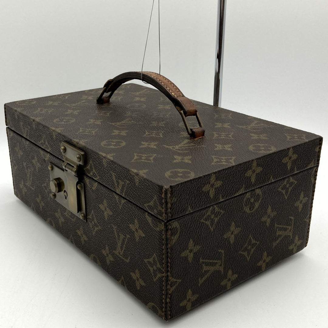 LOUIS VUITTON ルイ・ヴィトン 
 ボワットアトゥー M47236  トランク 
 ブラウン