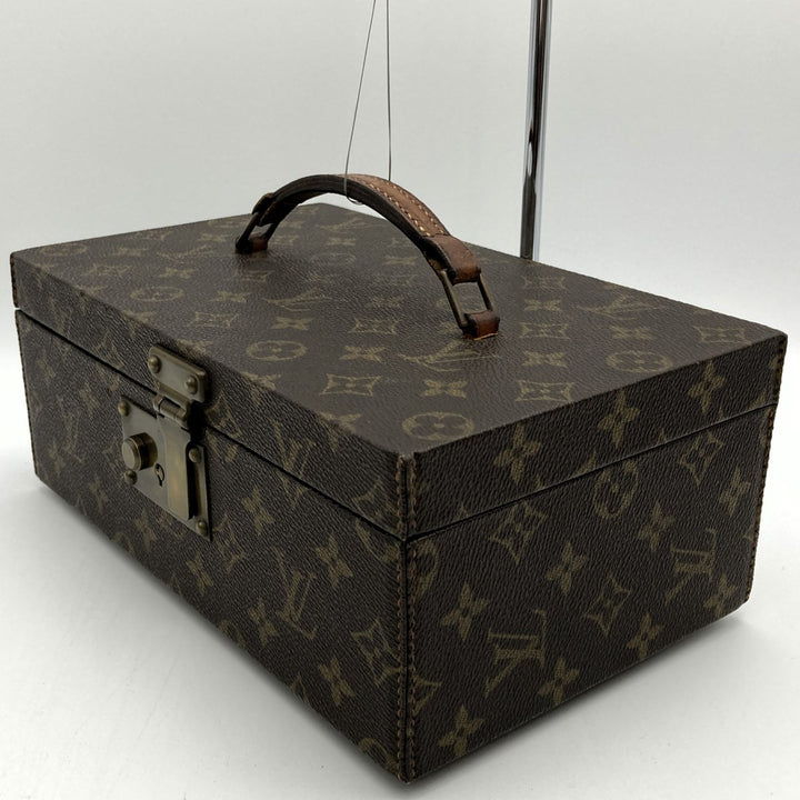 LOUIS VUITTON ルイ・ヴィトン 
 ボワットアトゥー M47236  トランク 
 ブラウン