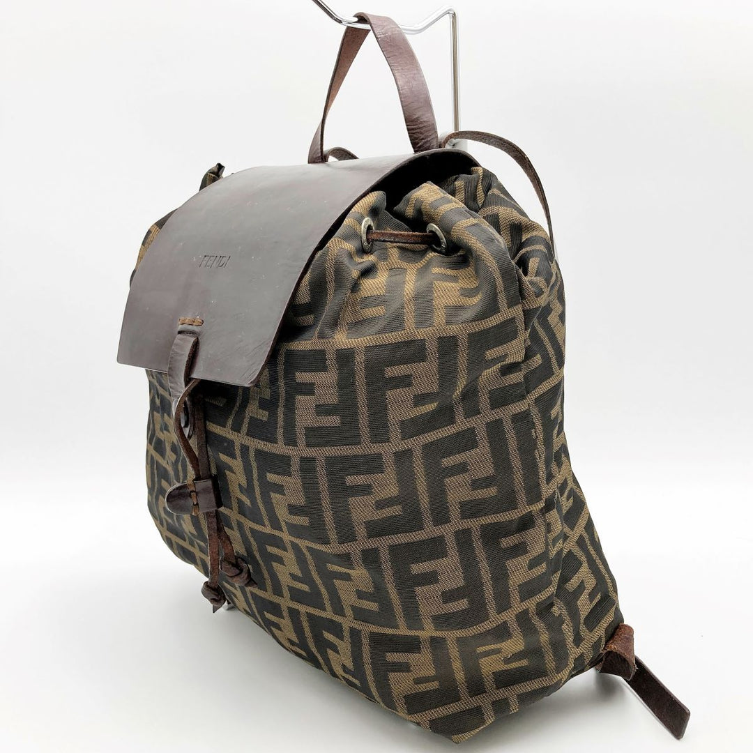 FENDI フェンディ 
 15980 リュック・デイパック 
ナイロン ブラウン