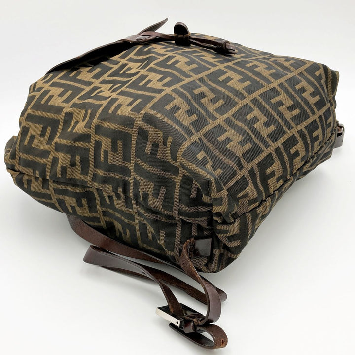 FENDI フェンディ 
 15980 リュック・デイパック 
ナイロン ブラウン