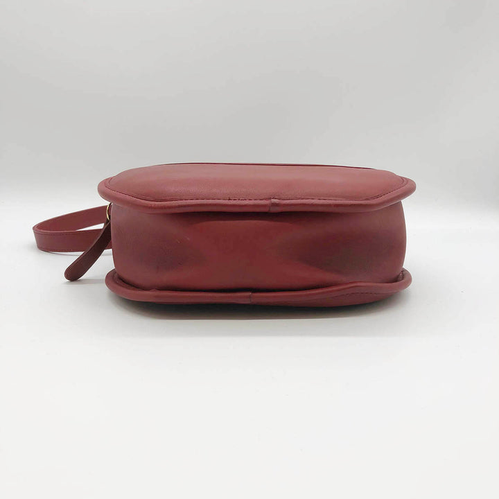 COACH コーチ 
 ショルダーバッグ 
レザー レッド