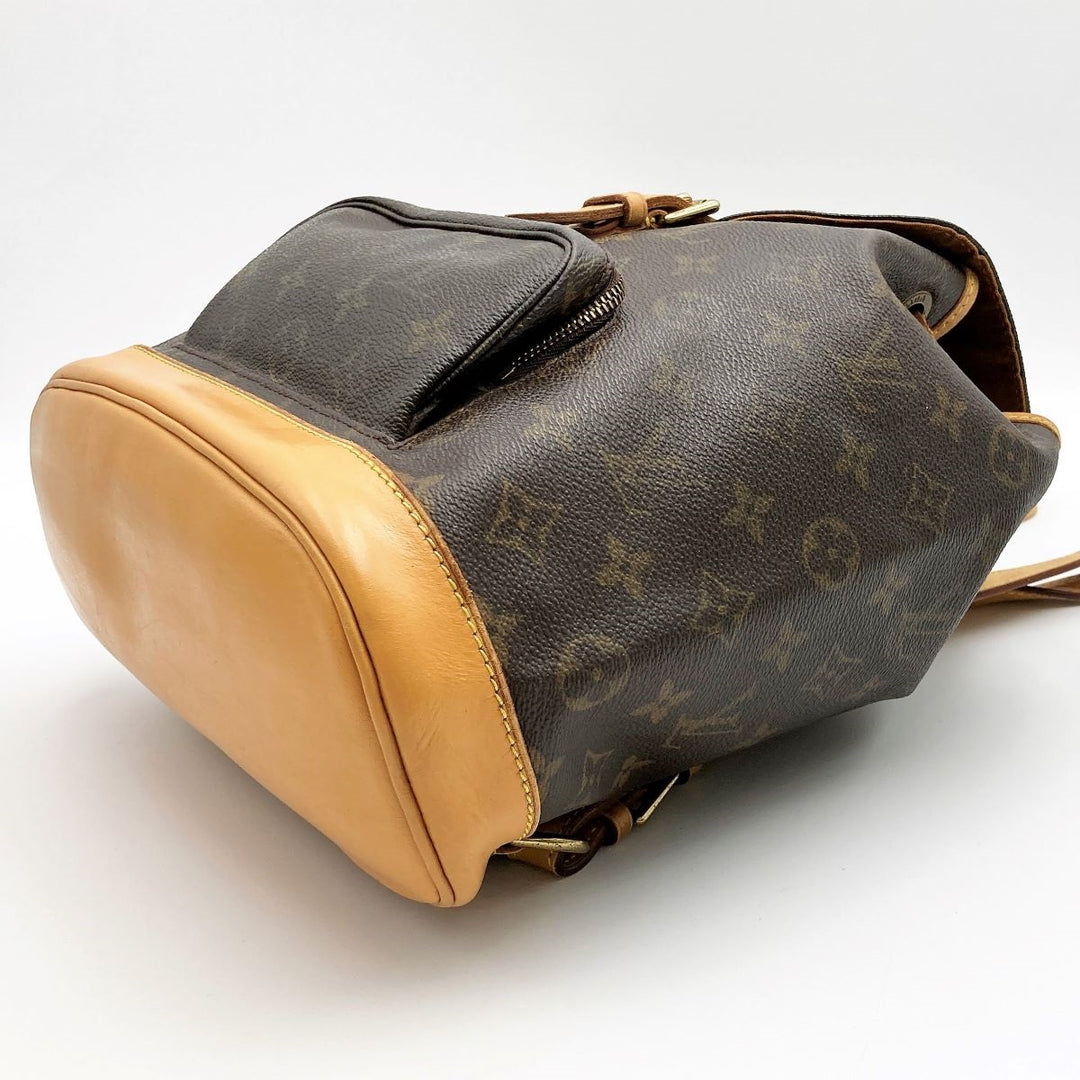 LOUIS VUITTON ルイ・ヴィトン 
 モノグラム モンスリMM M51136 リュック・デイパック 
PVC ブラウン
