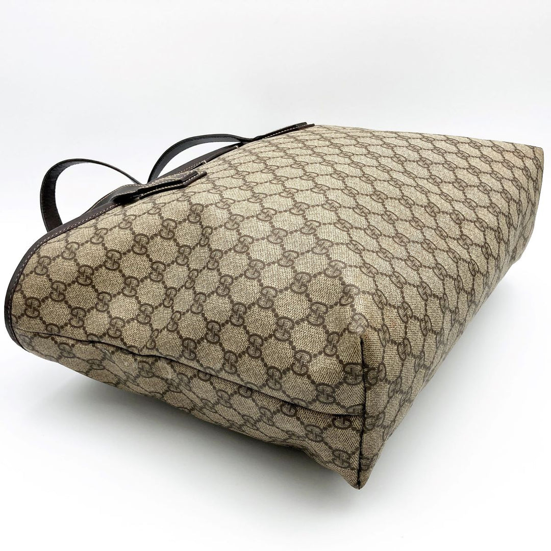 GUCCI グッチ 
 211137  トートバッグ 
GGスプリームキャンバス ブラウン