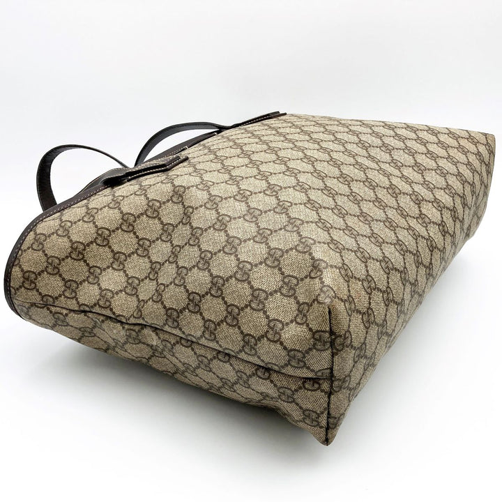 GUCCI グッチ 
 211137  トートバッグ 
GGスプリームキャンバス ブラウン