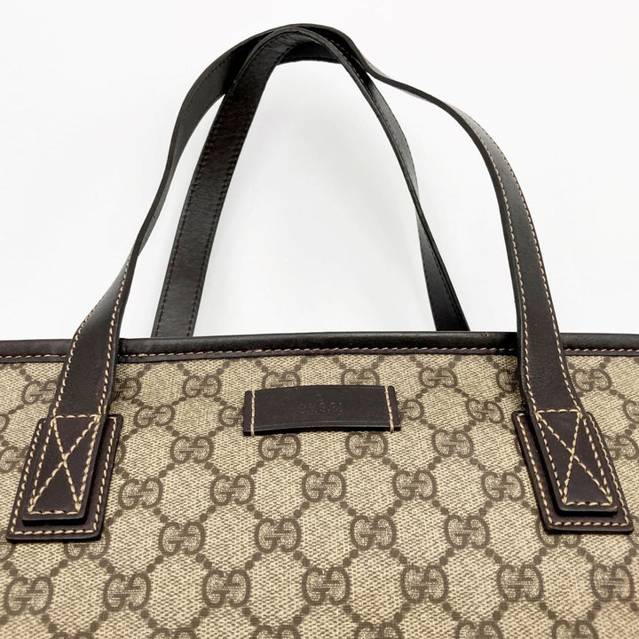 GUCCI グッチ 
 211137  トートバッグ 
GGスプリームキャンバス ブラウン