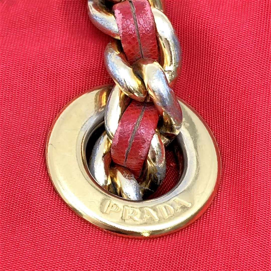 PRADA プラダ 
 ショルダーバッグ 
ナイロン レッド