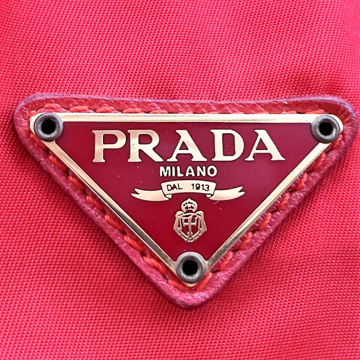 PRADA プラダ 
 ショルダーバッグ 
ナイロン レッド