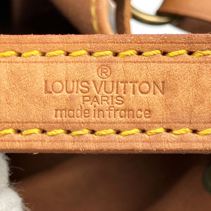 LOUIS VUITTON ルイ・ヴィトン 
 ノエ M42224 ショルダーバッグ 
PVC ブラウン