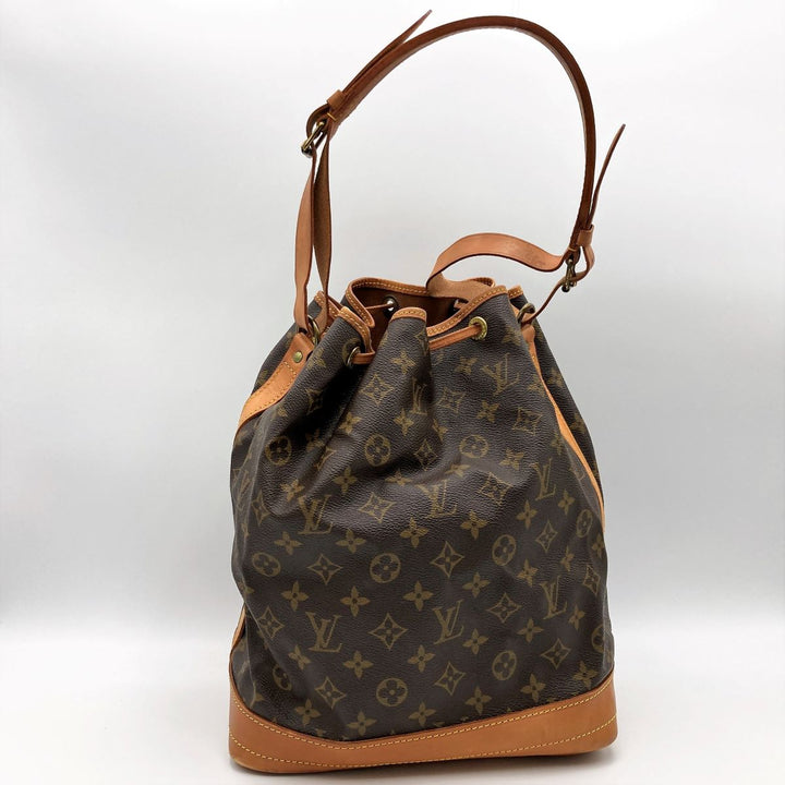 LOUIS VUITTON ルイ・ヴィトン 
 ノエ M42224 ショルダーバッグ 
PVC ブラウン