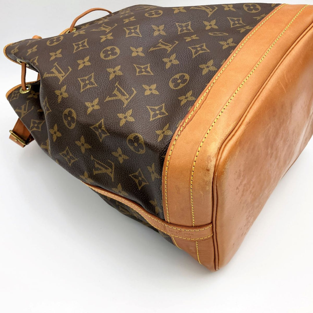 LOUIS VUITTON ルイ・ヴィトン 
 ノエ M42224 ショルダーバッグ 
PVC ブラウン