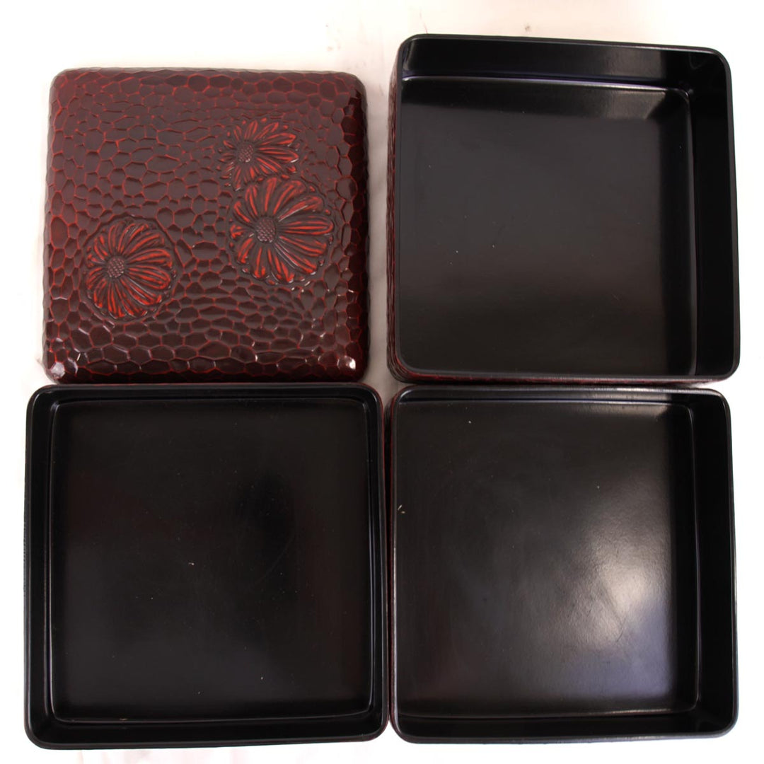 三重箱 その他雑貨 
漆器 紅・茶/黒