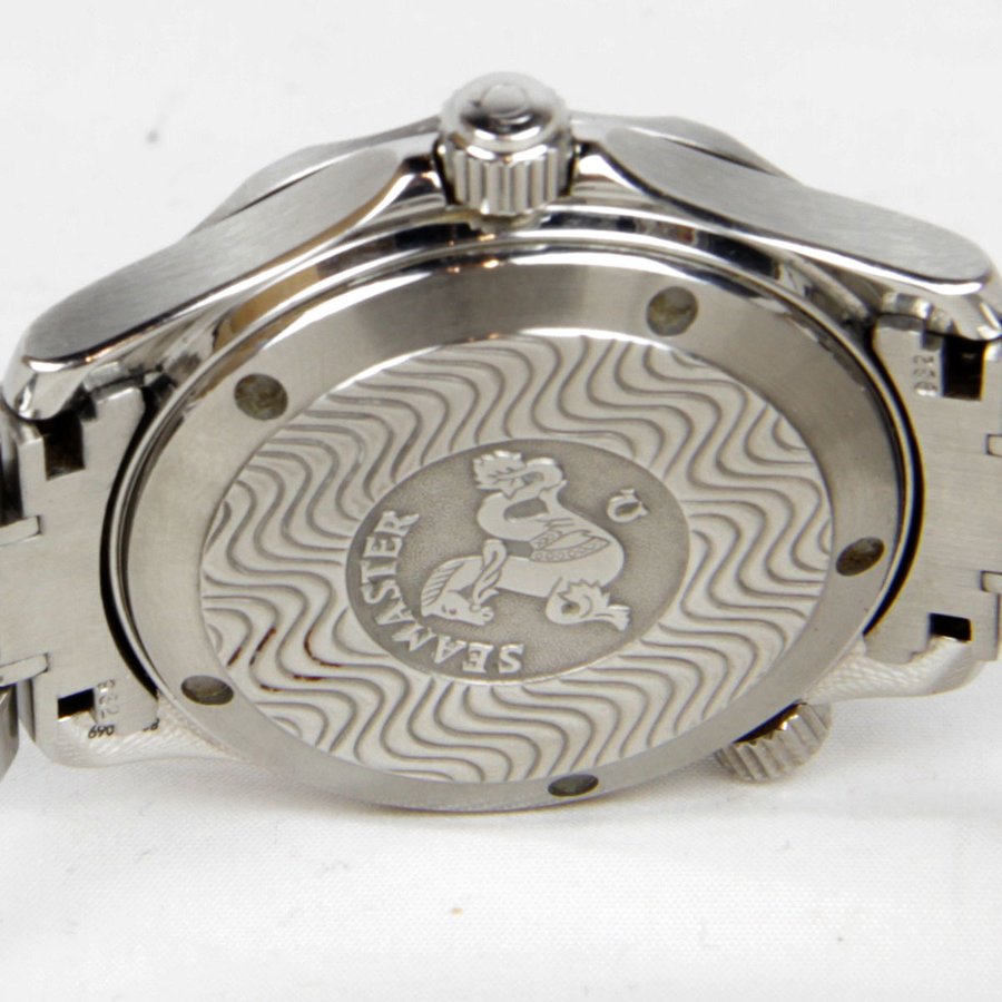 美品『USED』 
OMEGA  シーマスター プロダイバーズ クォーツ　 2262.5 
腕時計
 クォーツ メンズ