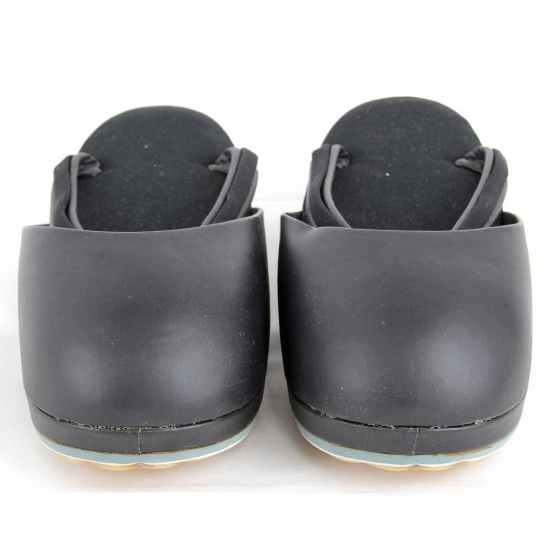 美品『USED』 
 
 防寒草履 草履 
 ブラック